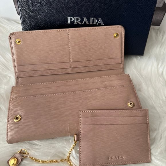🔥🔥Authentic Prada Vitello Leather Continental Flap Wallet - Full Inclusion!! - Picture 13 of 17